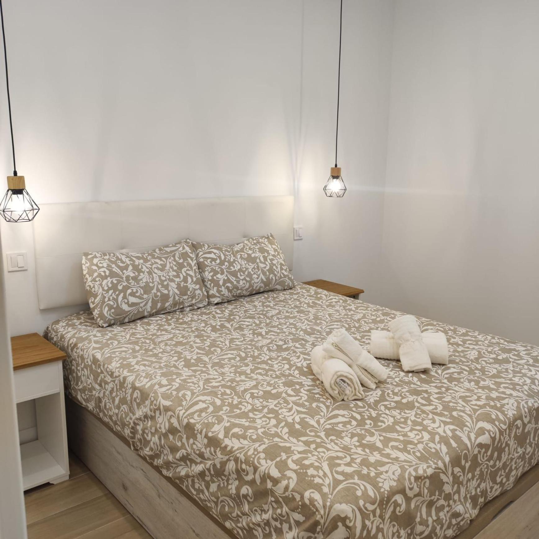 Av. Asturias Apartamento Madrid Eksteriør bilde